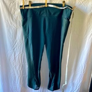 Athleta salutation cropped side pocket mesh inset leggings 1x
